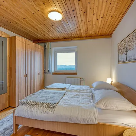 Lovely Tilka - Happy Apartman Novo Mesto
